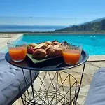 Apollo Romantic Sea View Villa *