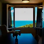 Apollo Romantic Sea View Villa *