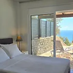 Apollo Romantic Sea View * Kivérion