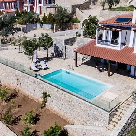 Apollo Romantic Sea View Villa *